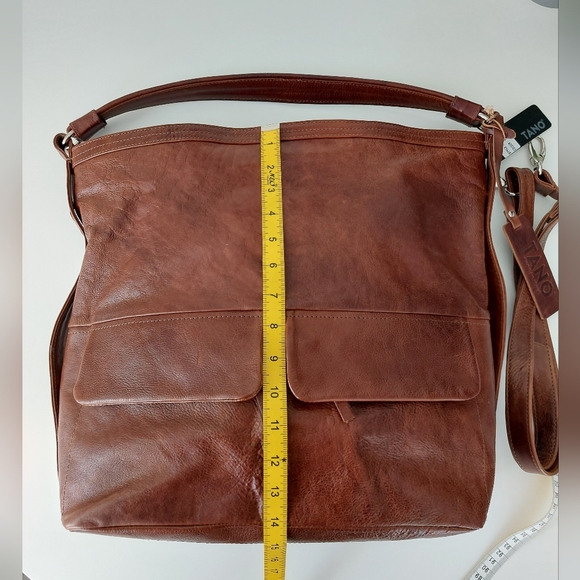 Tano Messenger Bag/Crossbody Rich Italian Pull Up Leather - Picture 15 of 16